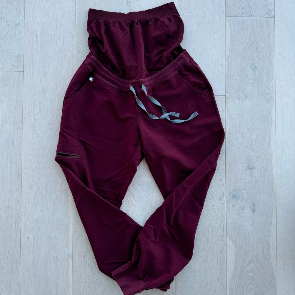 FIGS Women’s Small Petite Zamora Maternity Jogger Scrub Pant